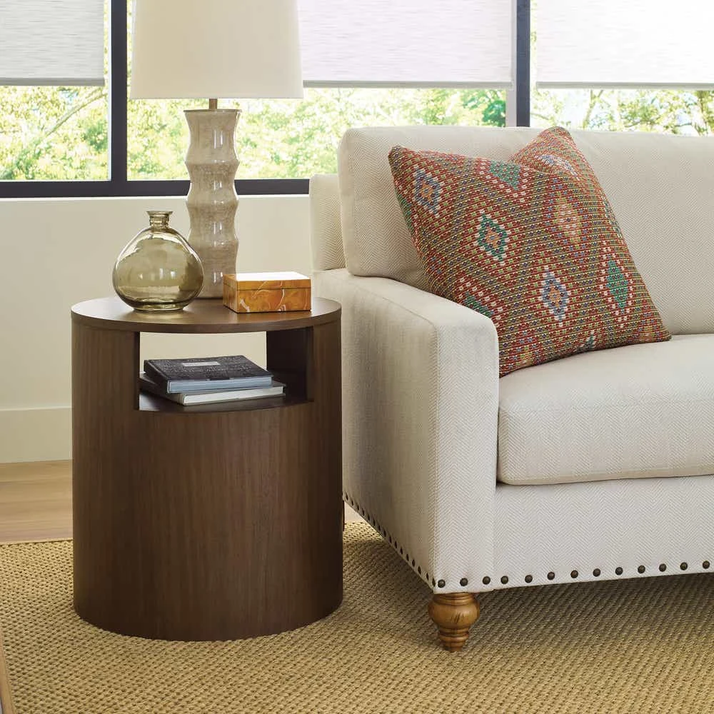 Hidden Treasures 22" Round End Table 0901174