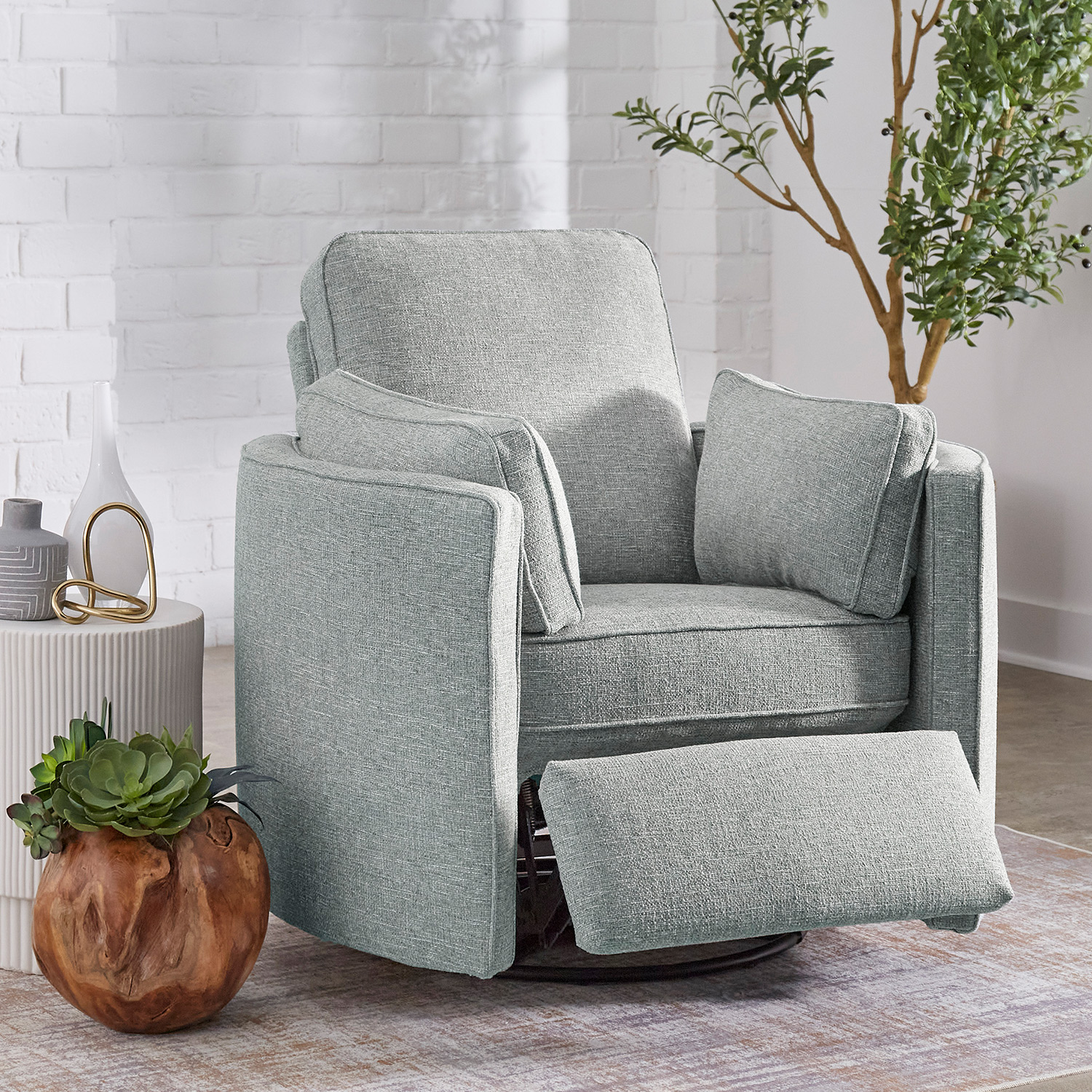 Luana - Swivel Recliner - 0L68 0L68