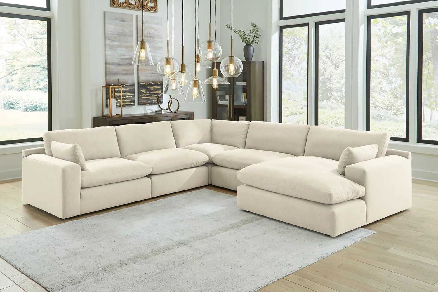 Elyza 5-Piece RAF Sectional With Chaise In Linen 10006S7