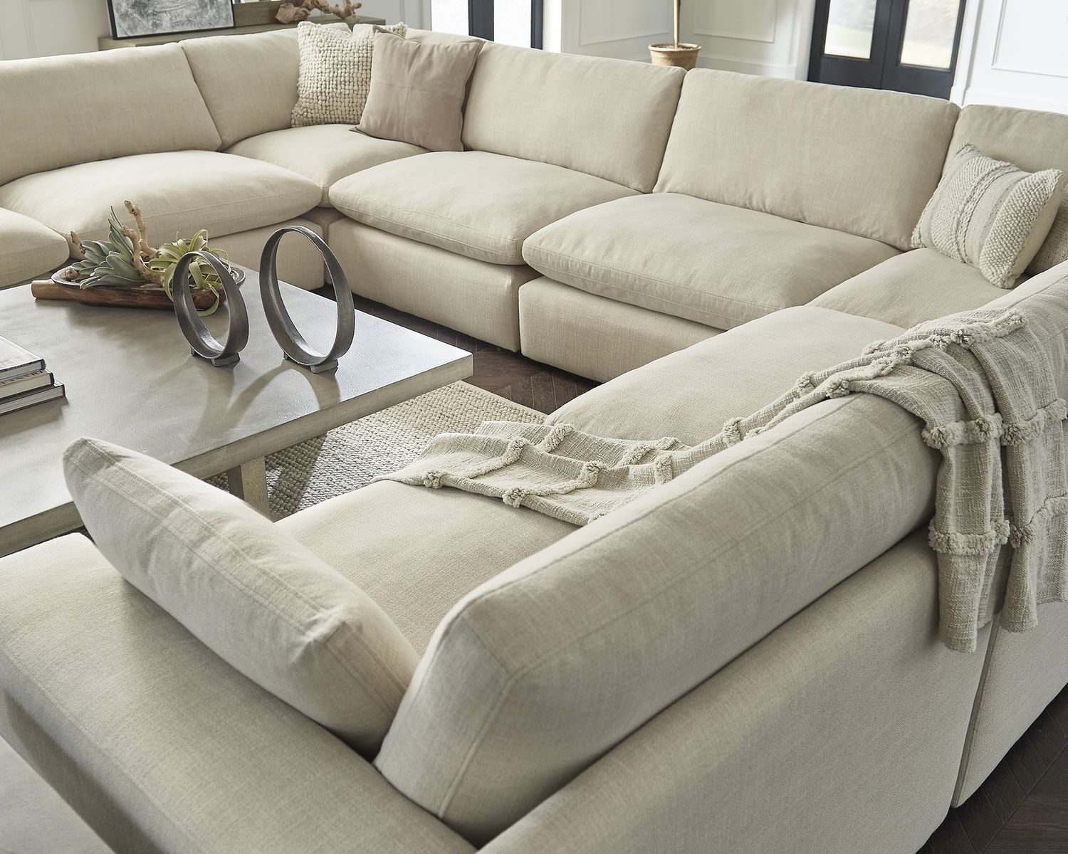 Elyza 10-Piece Sectional In Linen 10006S8