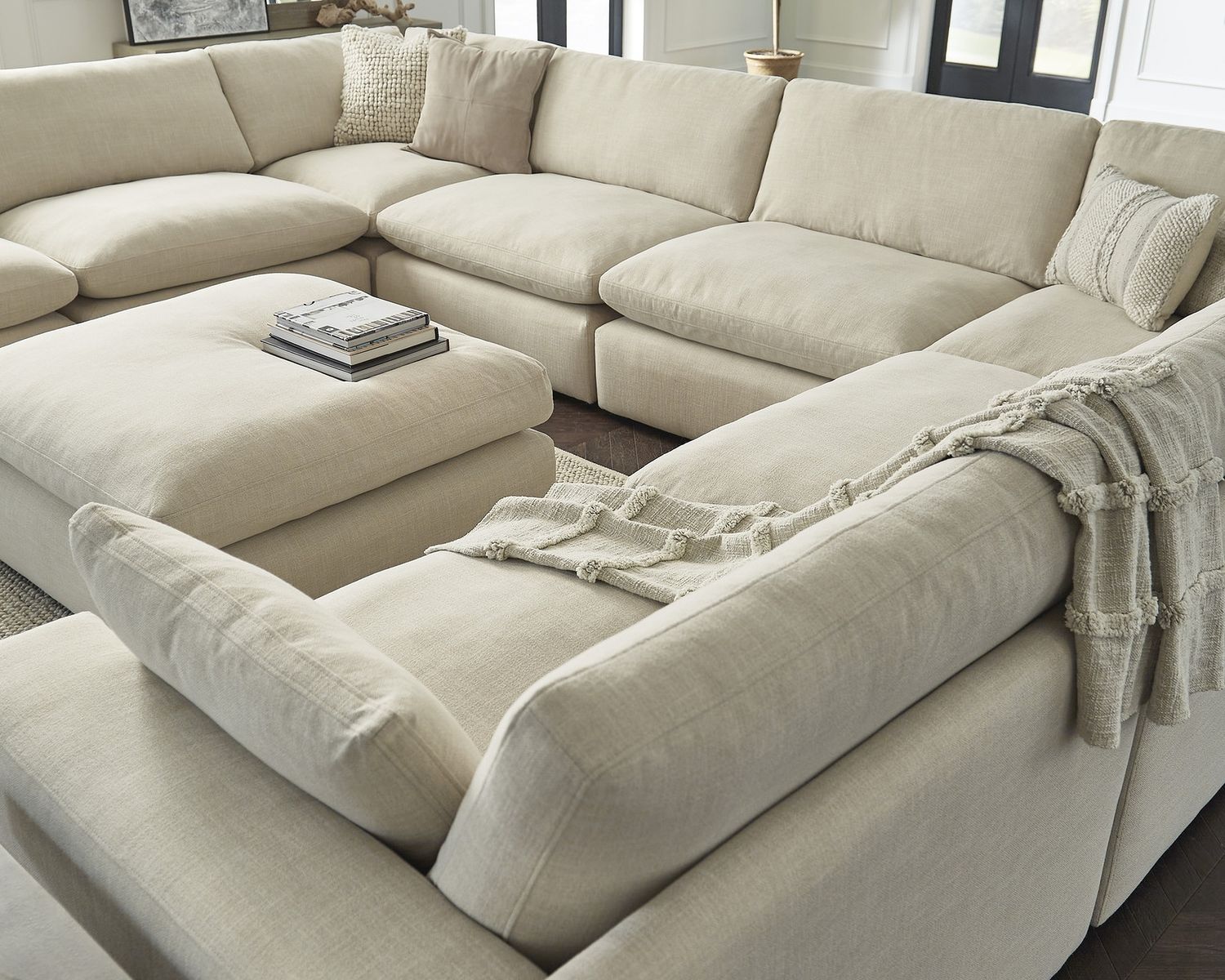 Elyza 10-Piece Sectional In Linen 10006S8