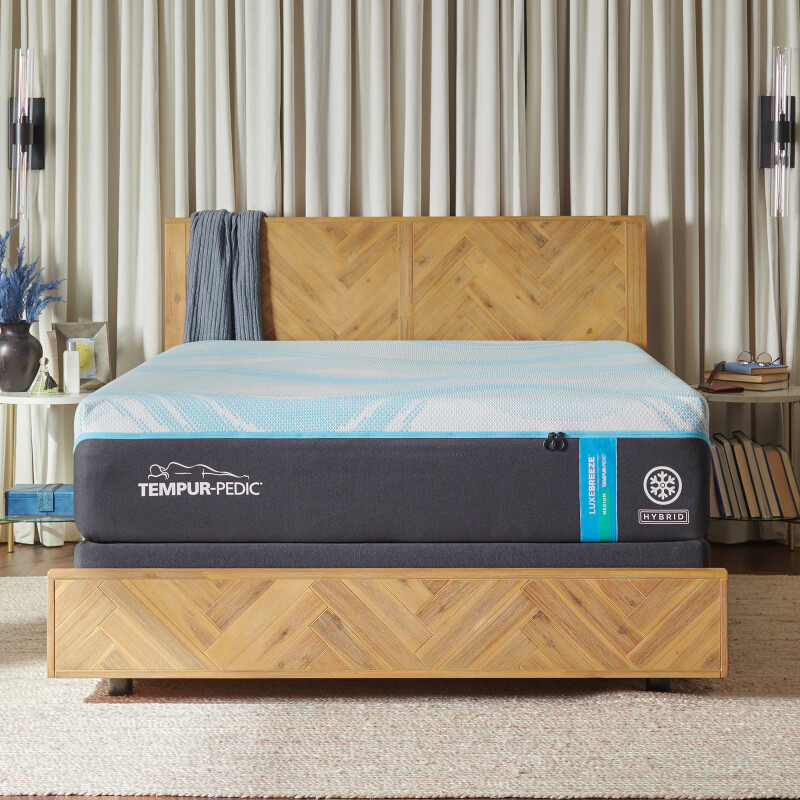 Tempur-LuxeBreeze® Medium Hybrid King 10238261
