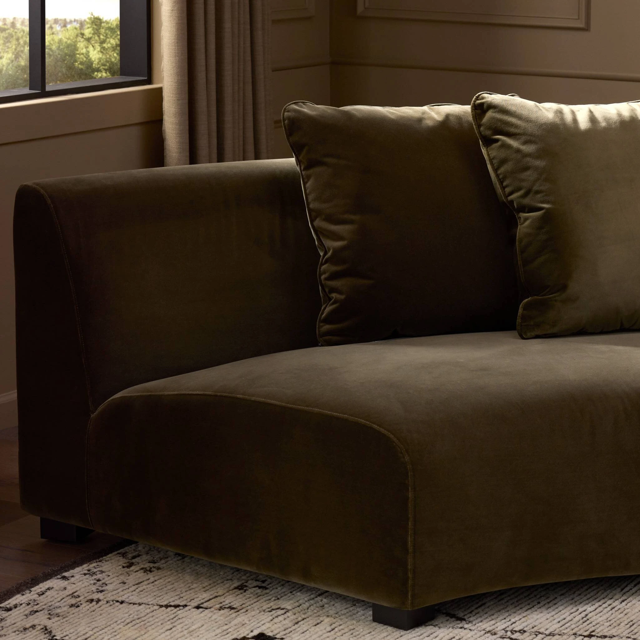 Liam Sectional - 105763-008 105763008