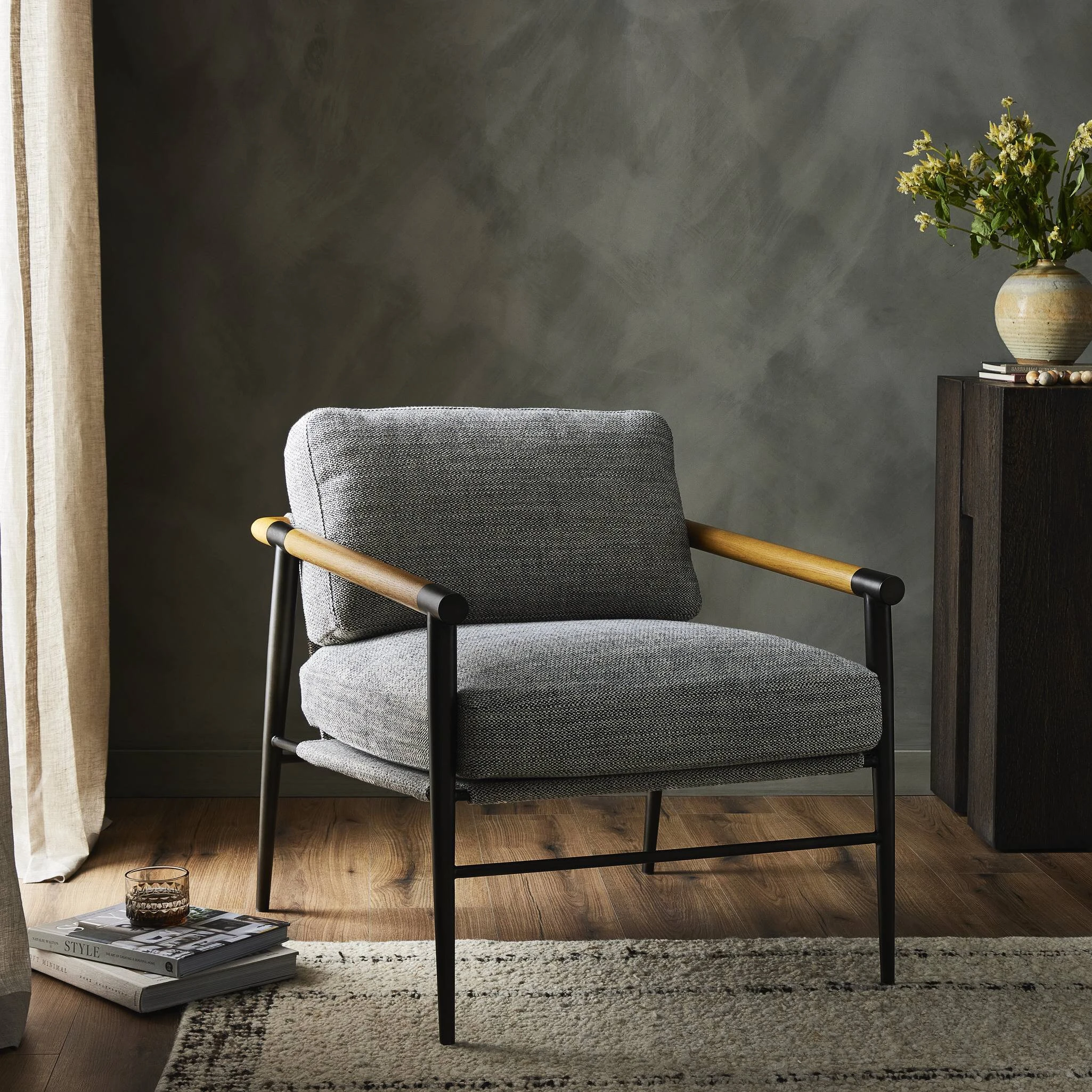 Rowen Chair - 105778-007 105778007