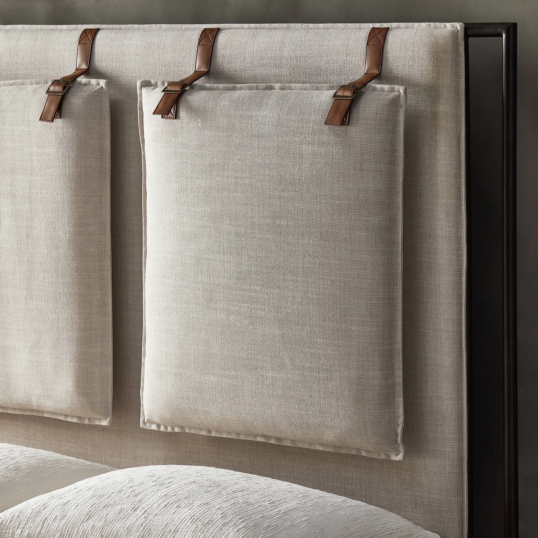 Leigh Upholstered Bed - 105885-007 105885007