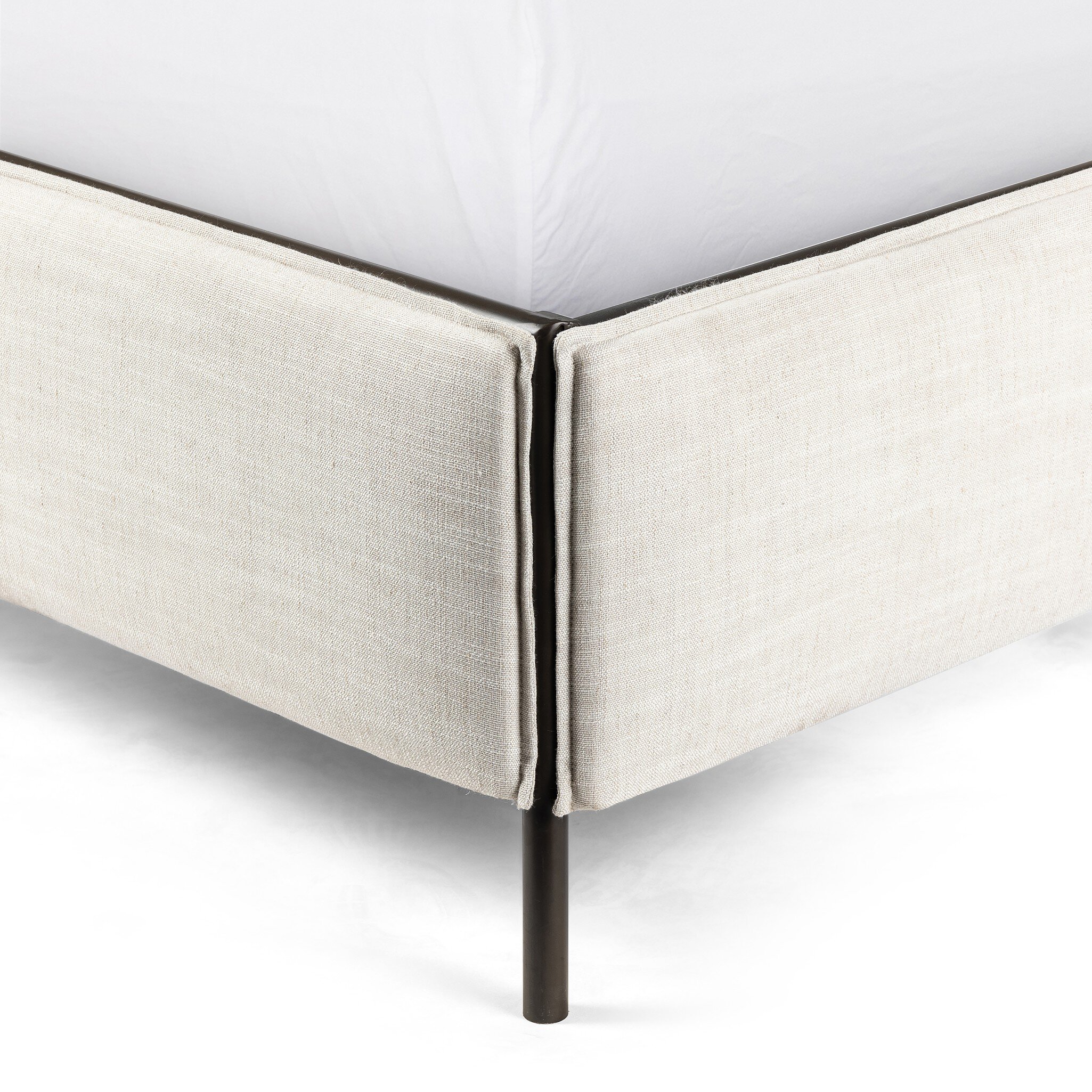 Leigh Upholstered Bed - 105885-008 105885008