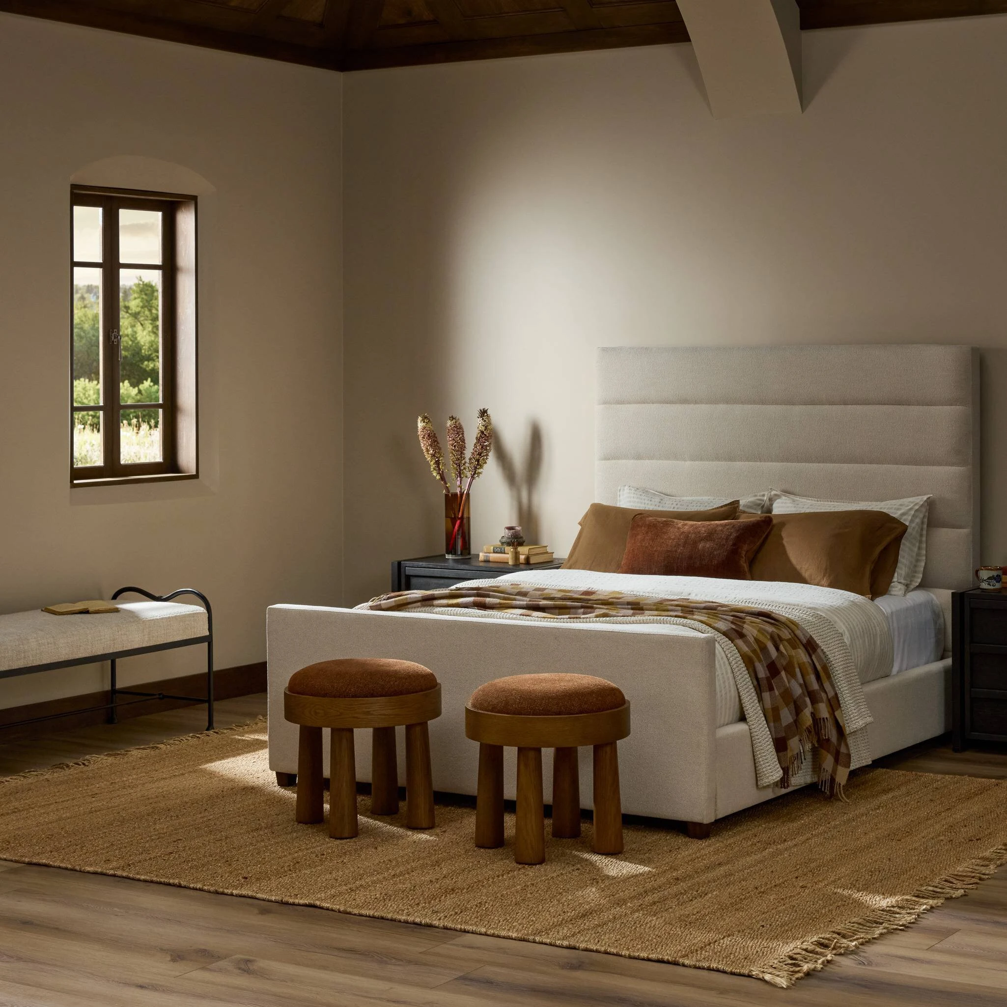 Daphne Bed - 106045-207 106045207