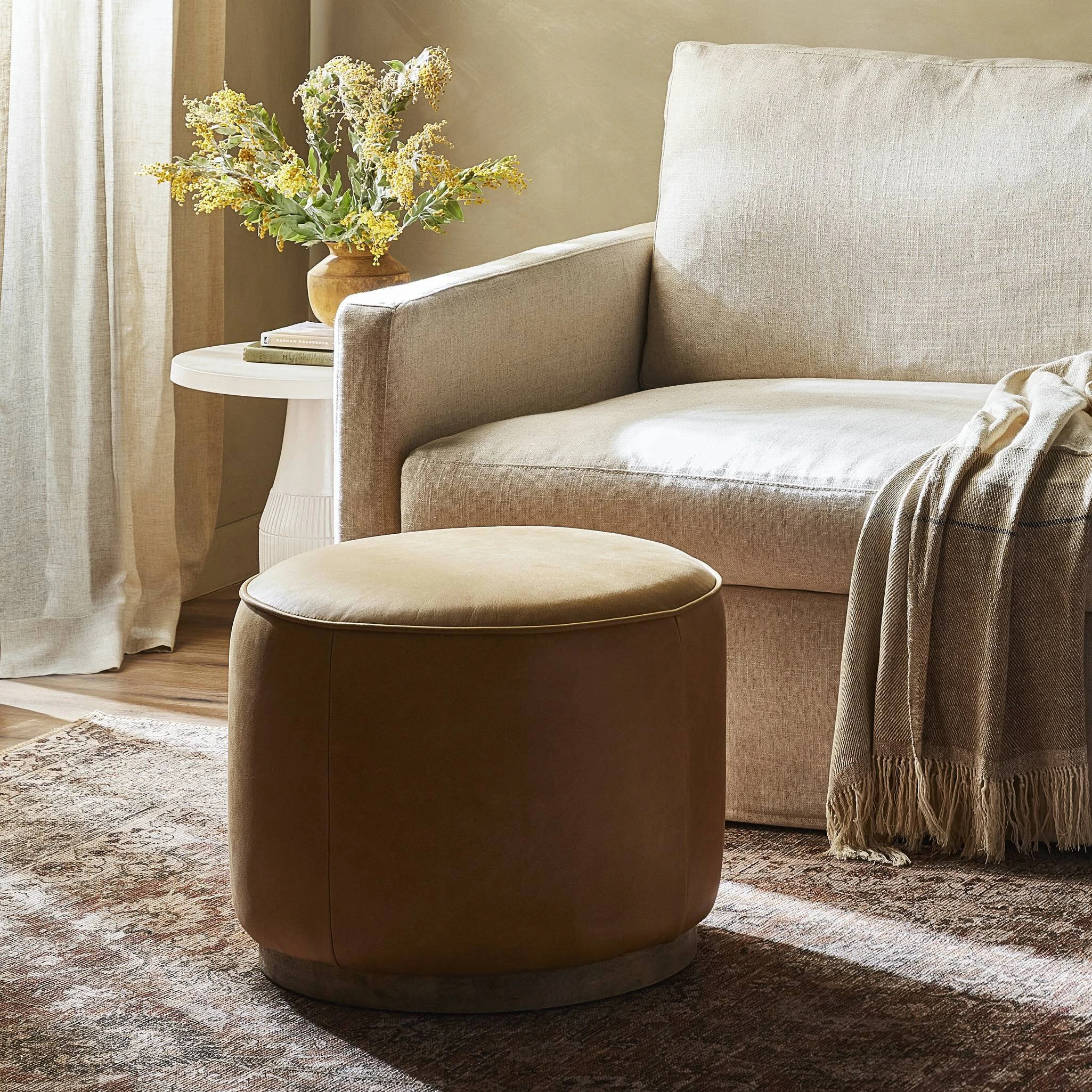 Sinclair Round Ottoman - 106074-014 106074014