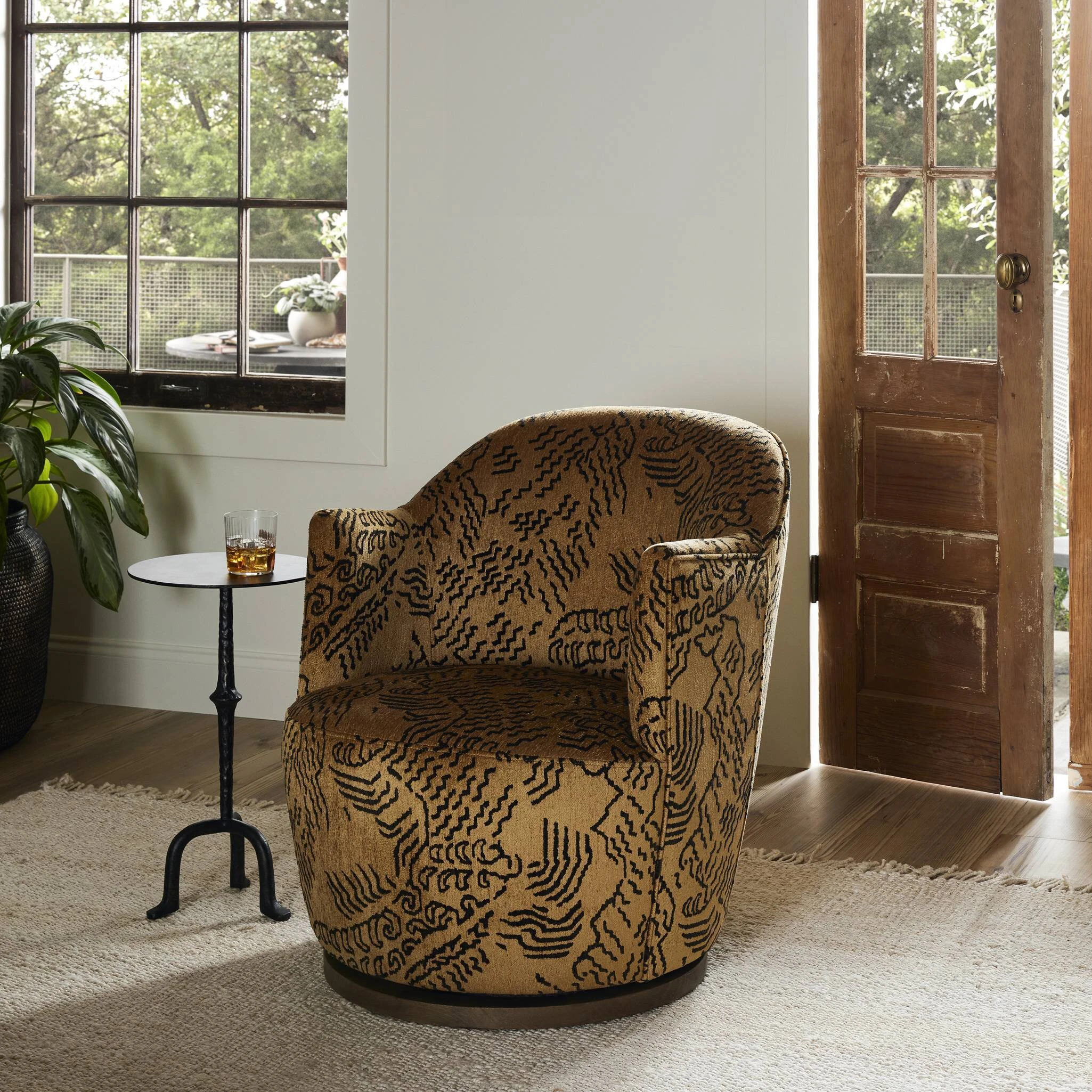 Aurora Swivel Chair - 106102-037 106102037