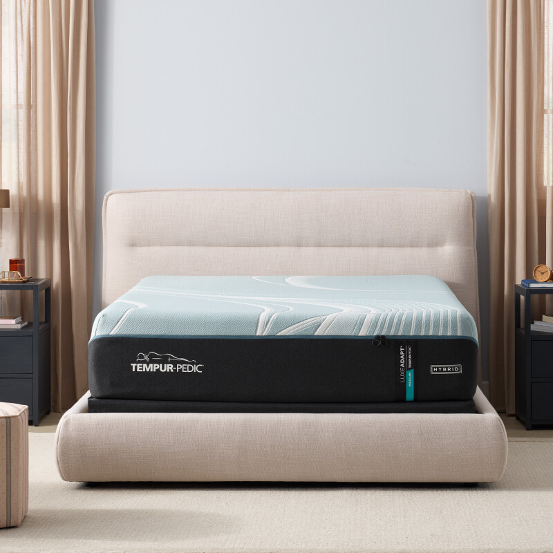 TEMPUR-LuxeAdapt® Medium Hybrid King 10728261