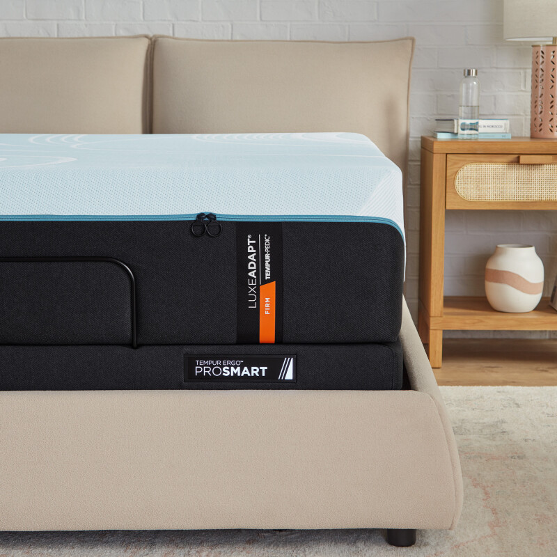 TEMPUR-LuxeAdapt® Firm Cal King 10754162