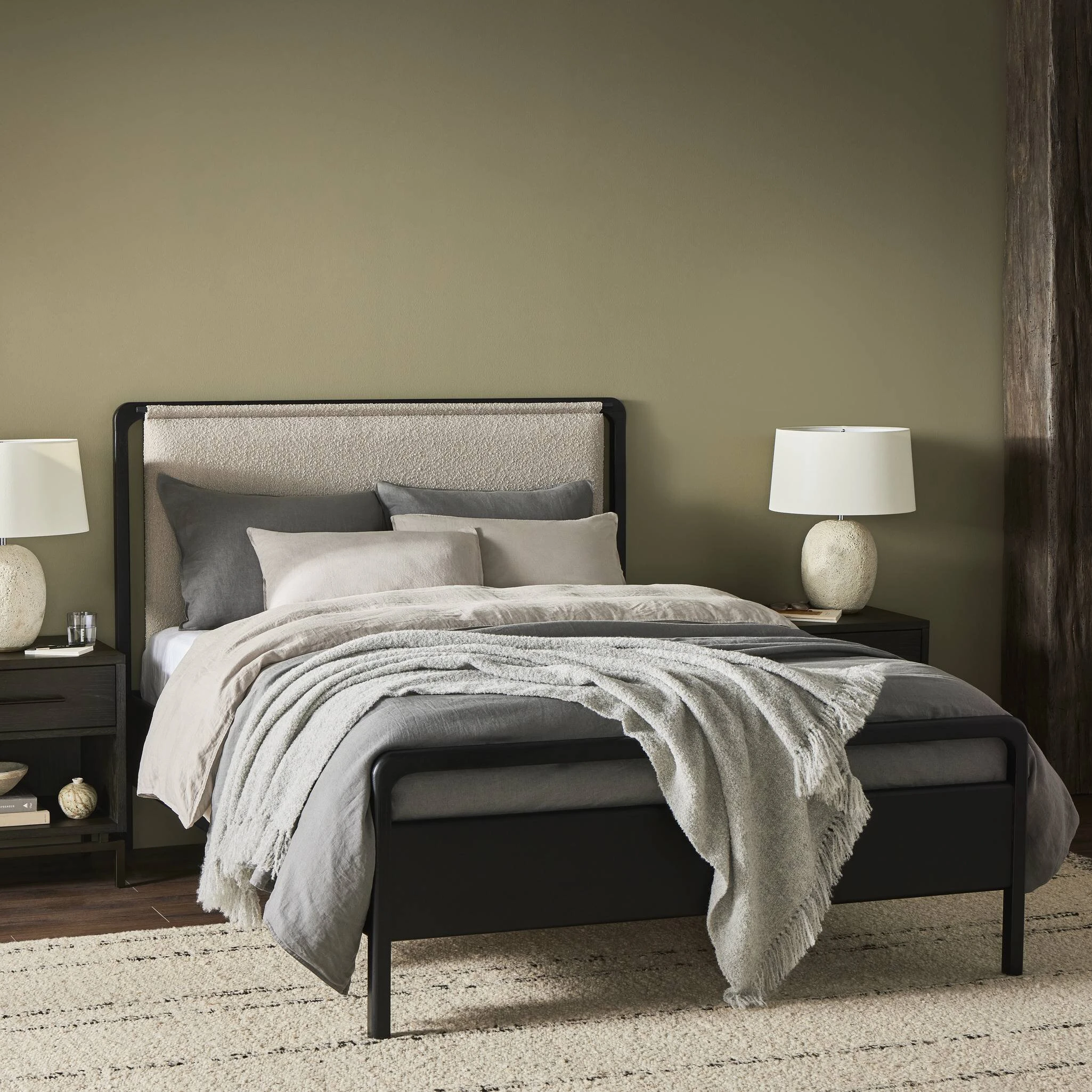 Rosedale Bed - 108480-013 108480013