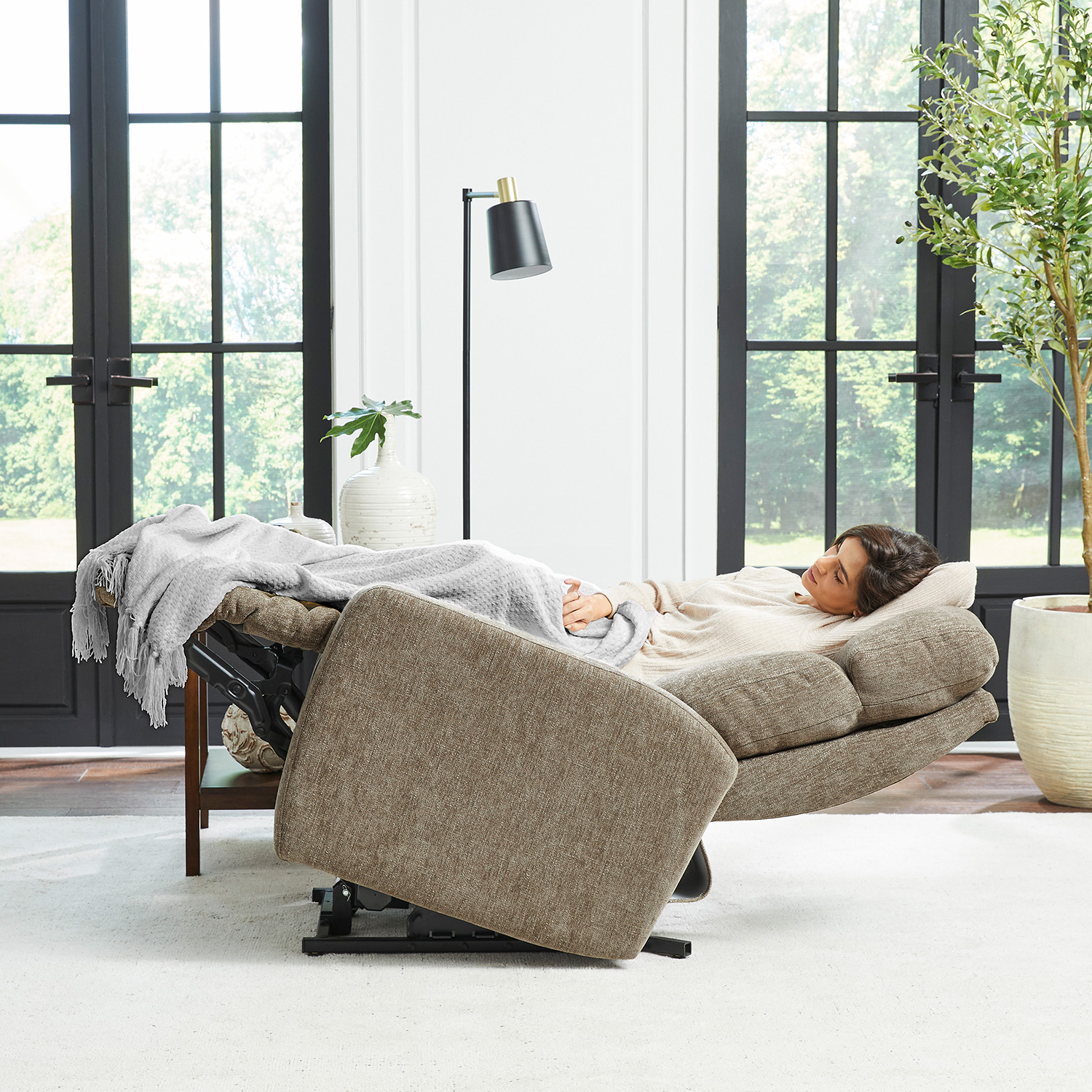 Leslie - Bodyrest Zero Gravity Recliner - 10NZ20 10NZ20