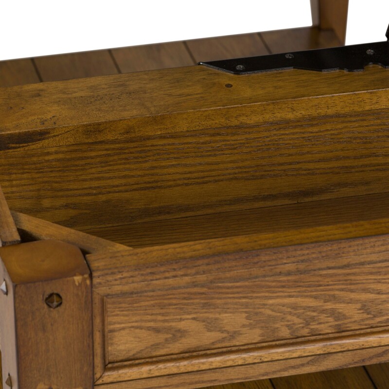 Lake House Lift Top Cocktail Table 110OT1015