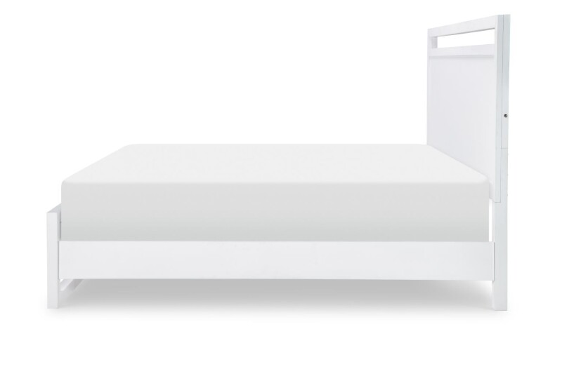 1160 Summerland BR Complete Panel Bed Ca King 6/0 White Finish 11604107K