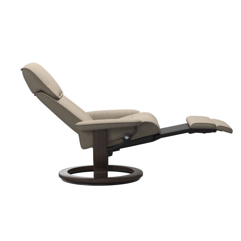 Stressless® Admiral (M) Classic Base Recliner with Power 116570657981110