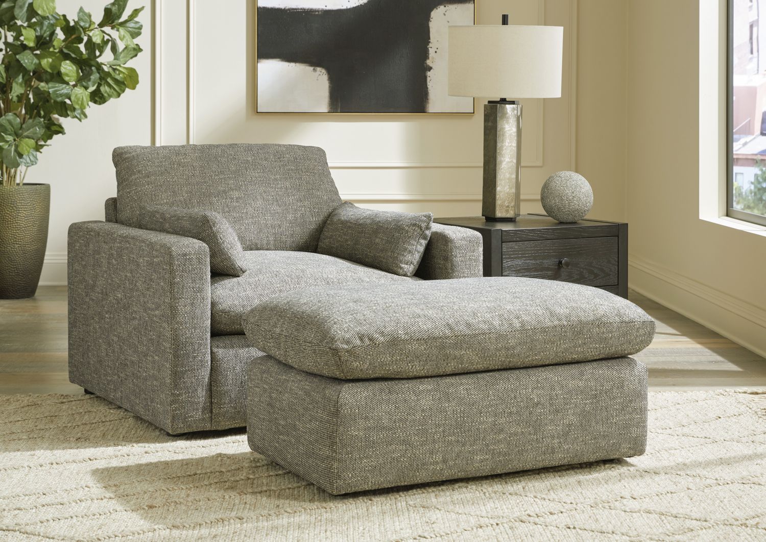 Dramatic Ottoman In Granite 1170214