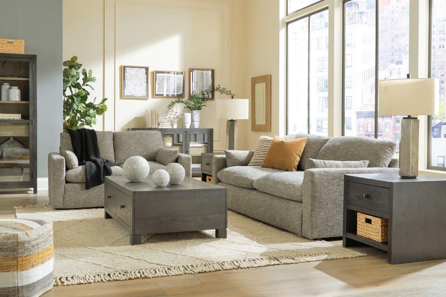 Dramatic Sofa In Granite 1170238