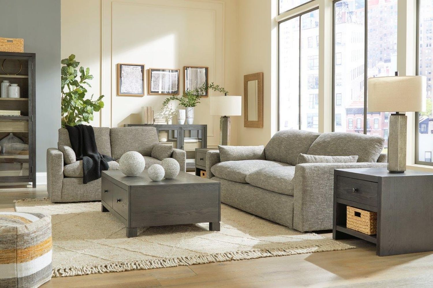 Dramatic Sofa In Granite 1170238