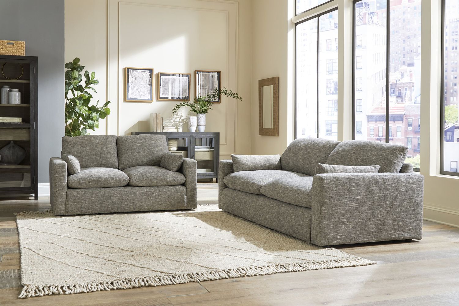 Dramatic Sofa In Granite 1170238