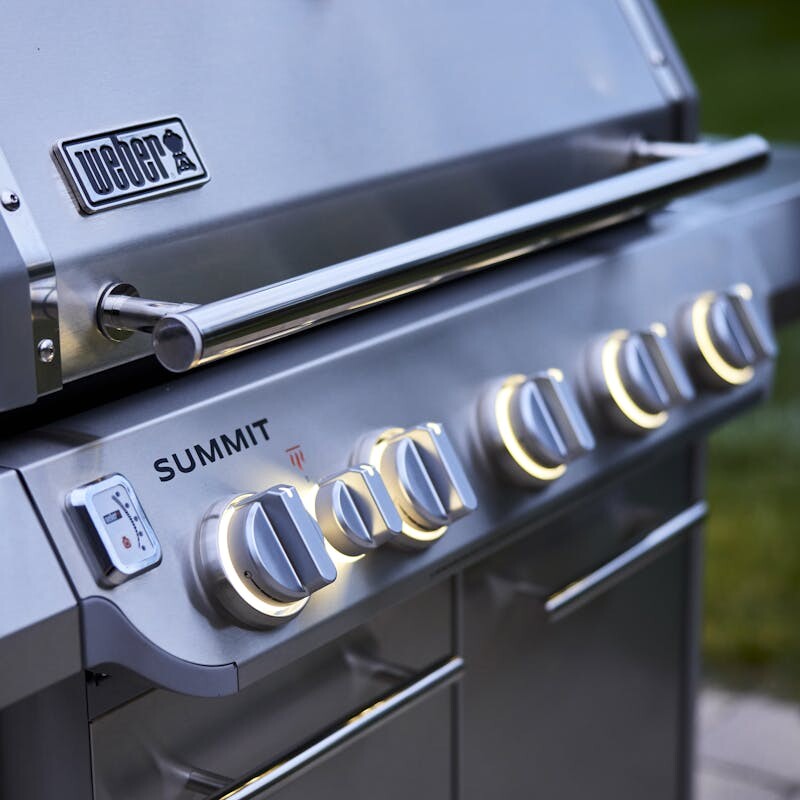Summit® FS38 S Gas Grill (Liquid Propane) view 2