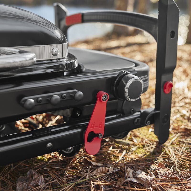 Weber Traveler® Compact Portable Gas Grill view 3