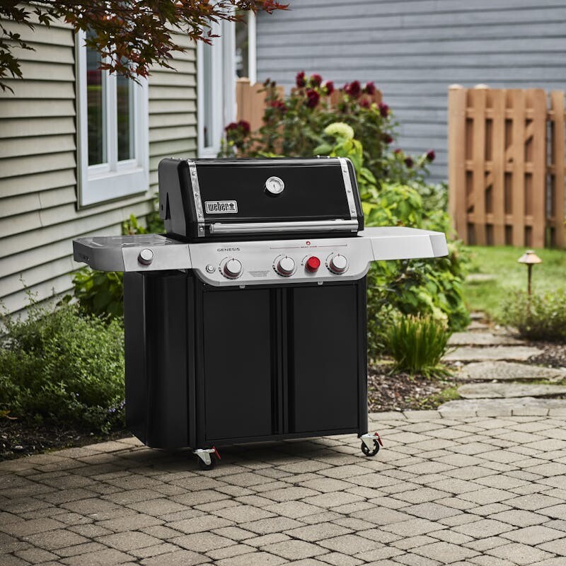 Genesis E-335 Gas Grill (Natural Gas) view 5