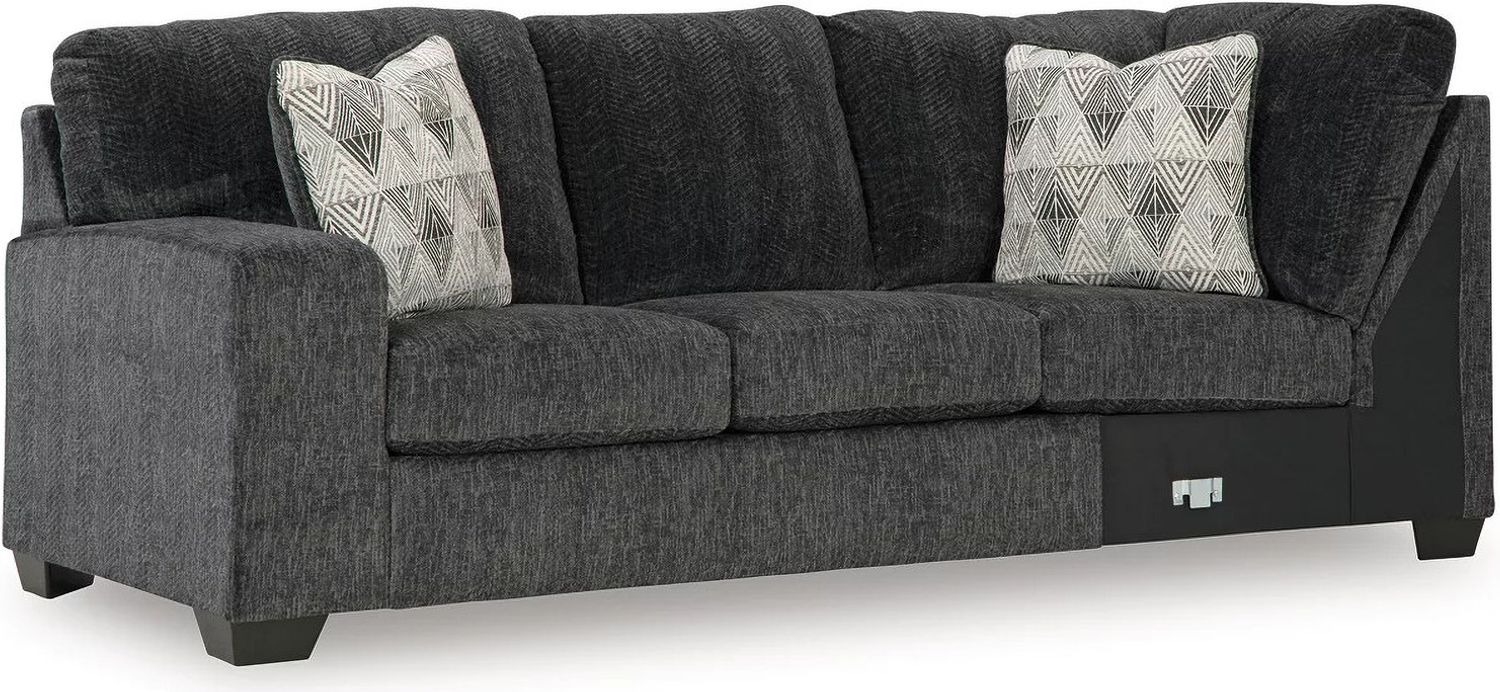 Hollyview 3-Piece Sectional with Chaise In Shadow 15205S1