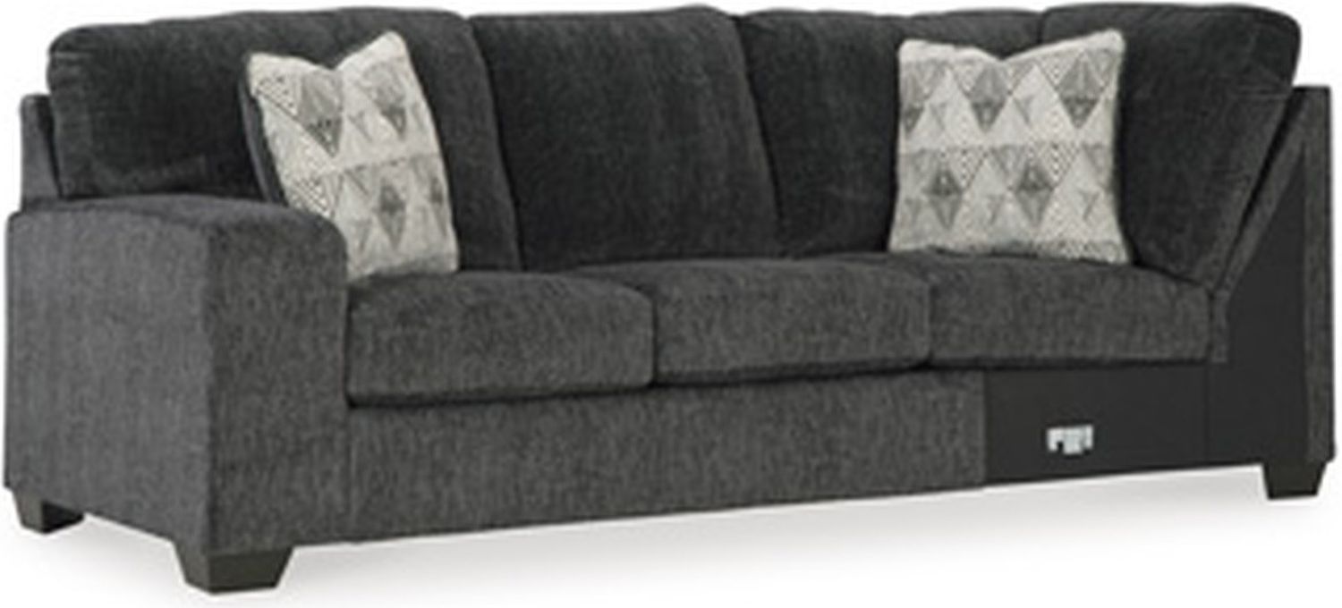 Hollyview 3-Piece Sectional with Chaise In Shadow 15205S1