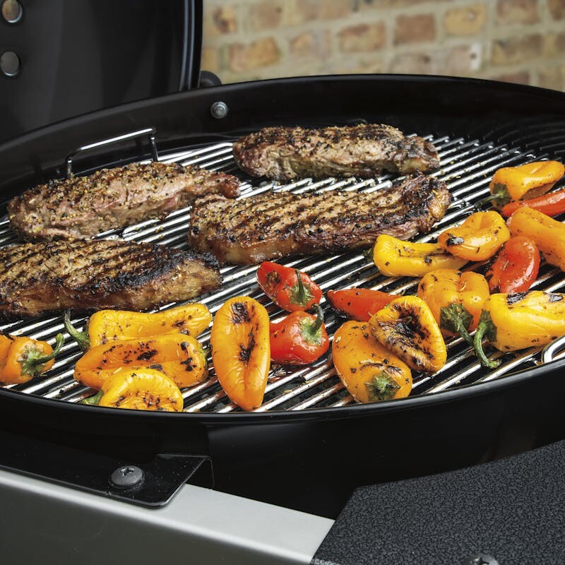 Performer Deluxe Charcoal Grill 22" 15501001