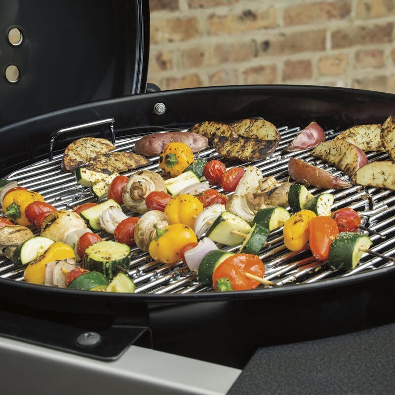 Performer Deluxe Charcoal Grill 22" 15501001