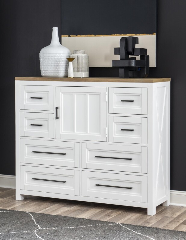 1561 Franklin BR Bureau Chest 15611500C