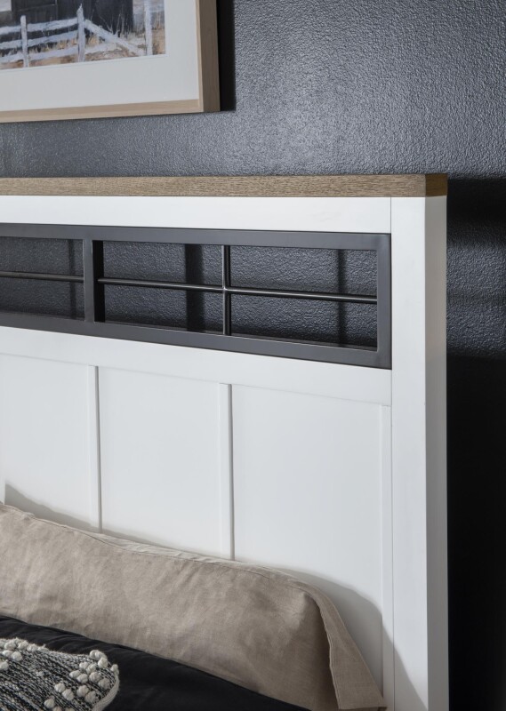 1561 Franklin BR Complete Two Tone Panel Bed Ca King 6/0 15614207K