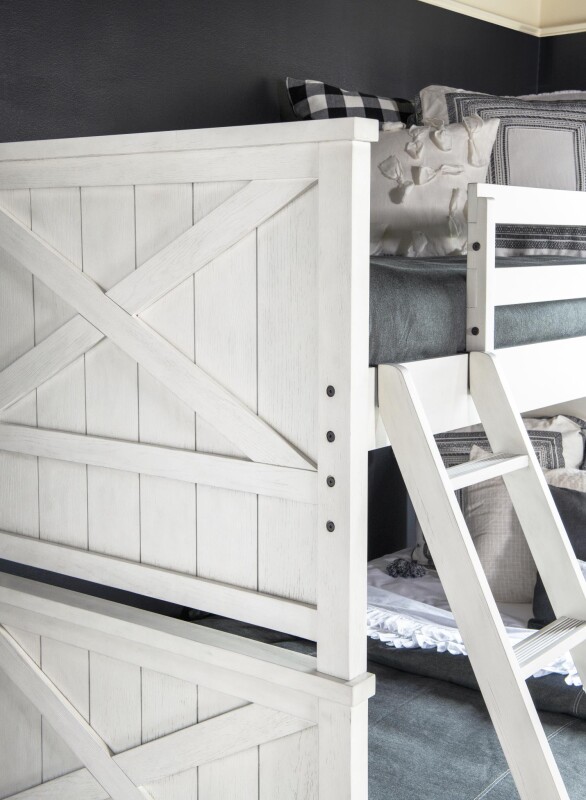 1861 Flatiron LK Complete Twin Over Twin Bunk End White Finish 18618110K