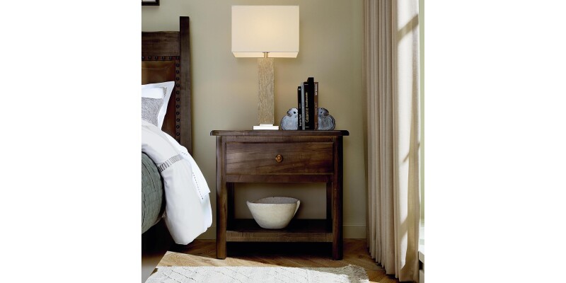 Heritage One Drawer Nightstand 20150272ZAUBURNAPRINGPULL