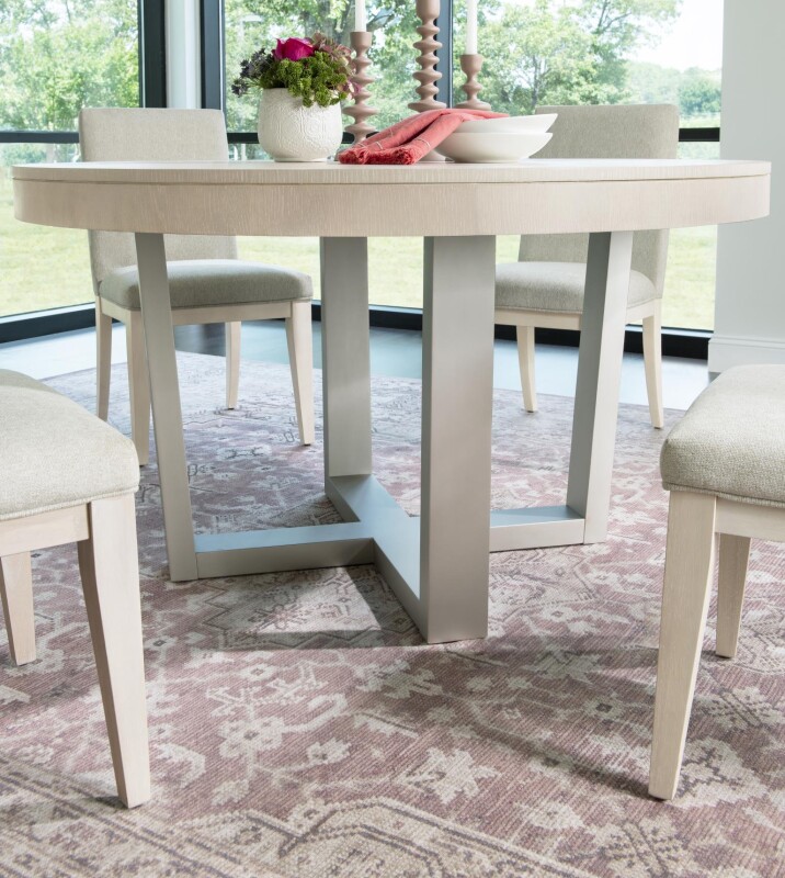 Round Dining Table 2100521