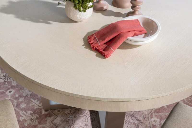 Round Dining Table 2100521
