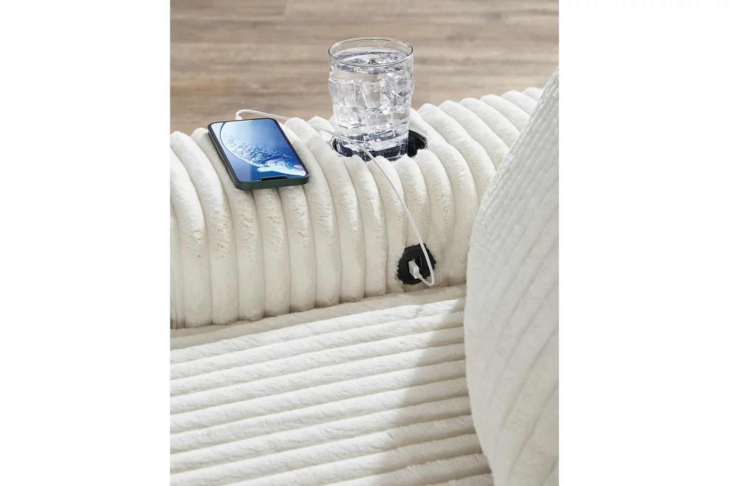Lindyn Chaise In Ivory 2110415