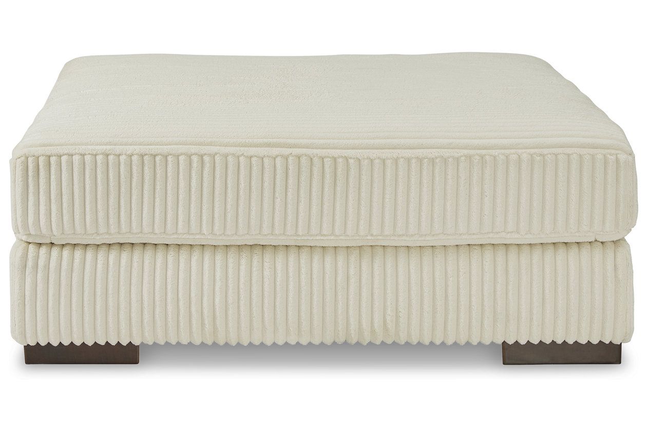 Lindyn 4-Piece Sectional with Chaise In Ivory 21104S17