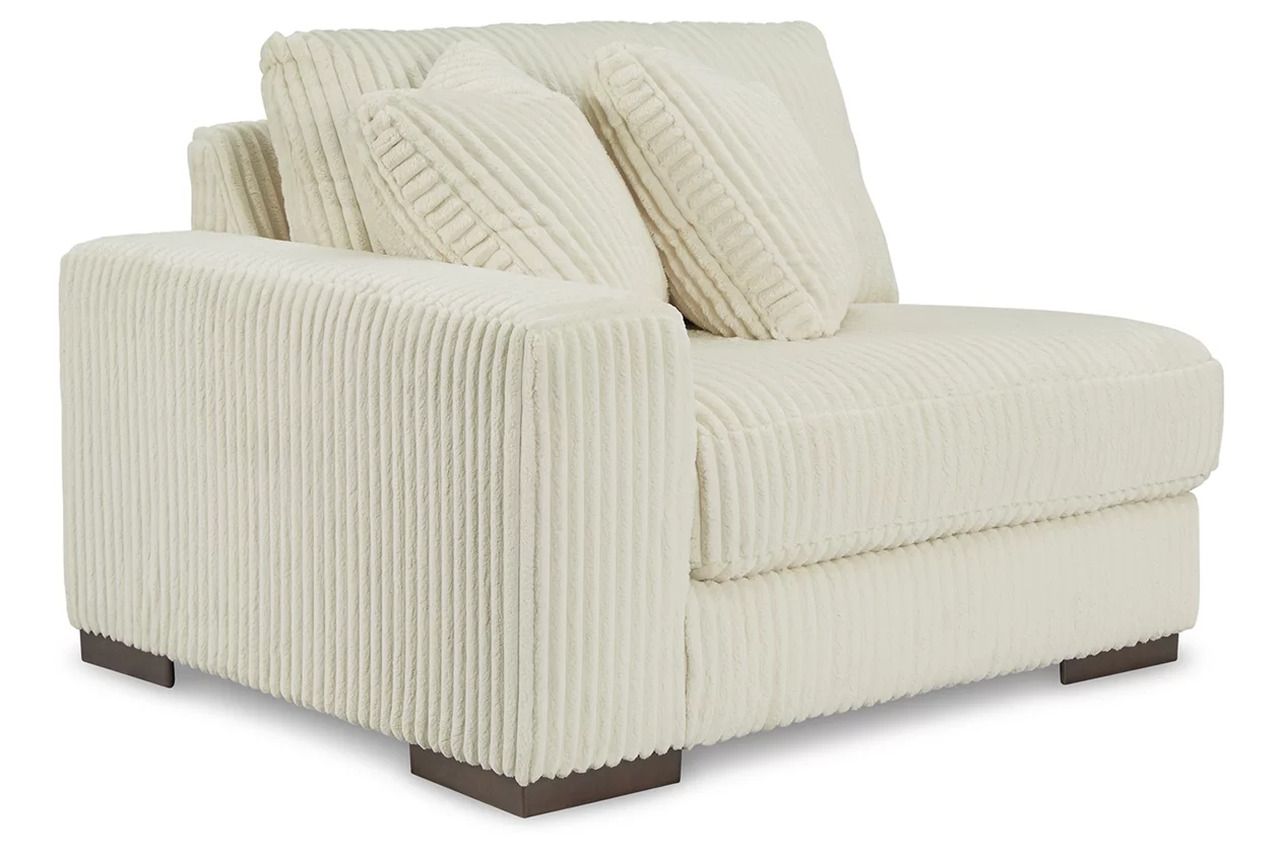 Lindyn 2-Piece LAF Chaise Sectional In Ivory 21104S3