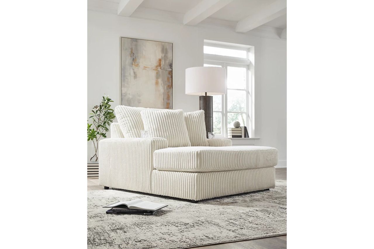 Lindyn 5-Piece LAF Sectional With Chaise In Ivory 21104S6