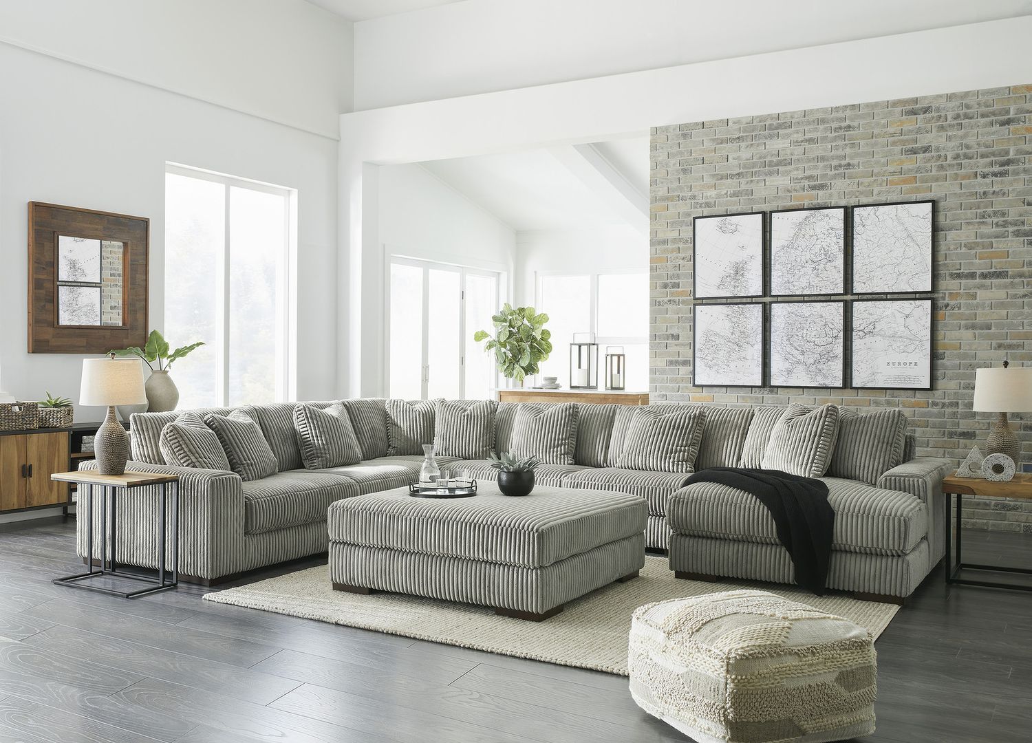 Lindyn 6-Piece RAF Chaise Sectional In Fog 21105S19