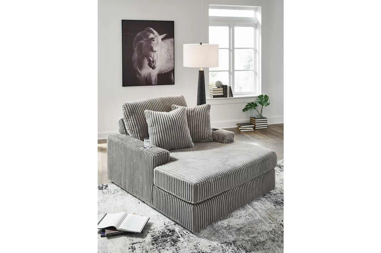Lindyn 4-Piece Sectional In Fog 21105S2
