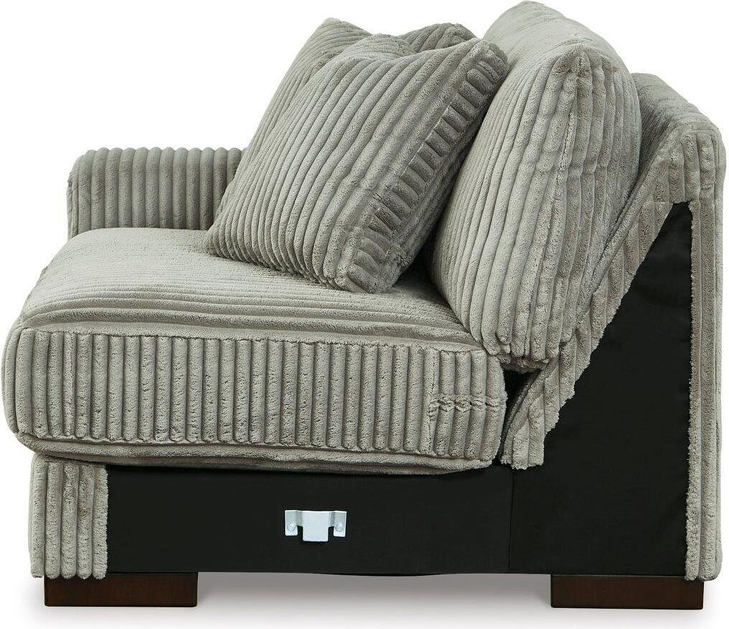 Lindyn 2-Piece RAF Chaise Sectional In Fog 21105S4