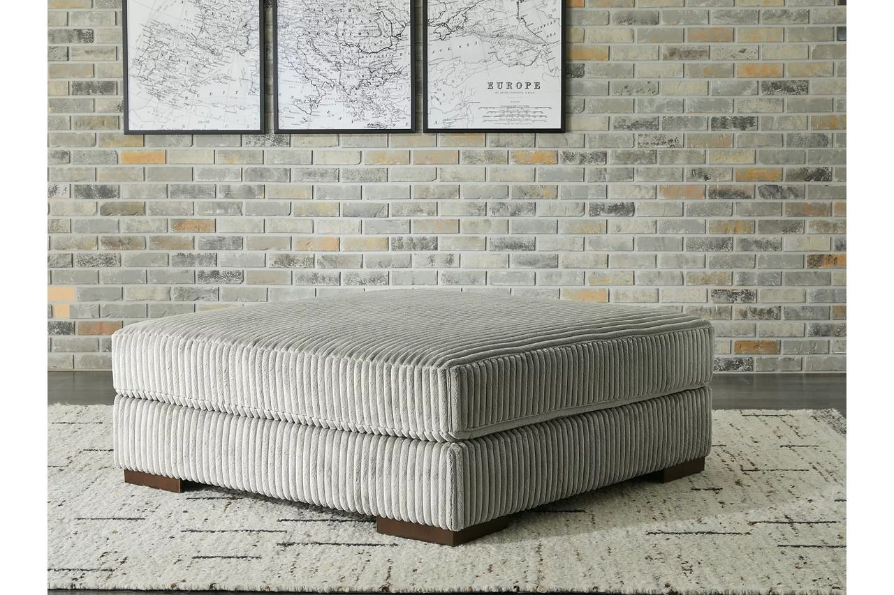 Lindyn 5-Piece RAF Sectional With Chaise In Fog 21105S7