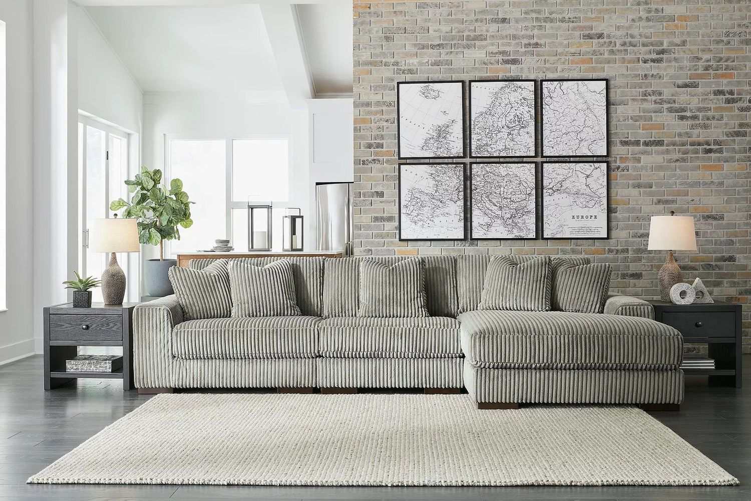 Lindyn 3-Piece RAF Sectional With Chaise In Fog 21105S9