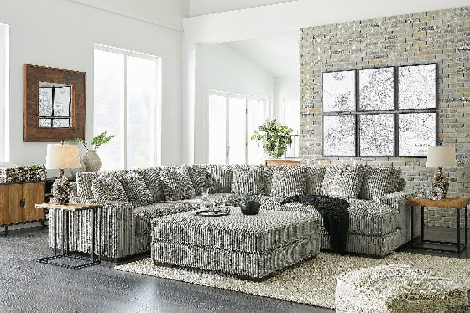 Lindyn 4-Piece Sectional, Chair and Ottoman In Fog 21105U11