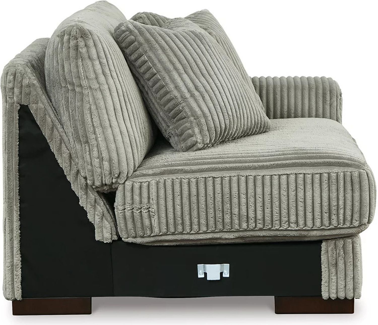 Lindyn 4-Piece Sectional and Ottoman In Fog 21105U7