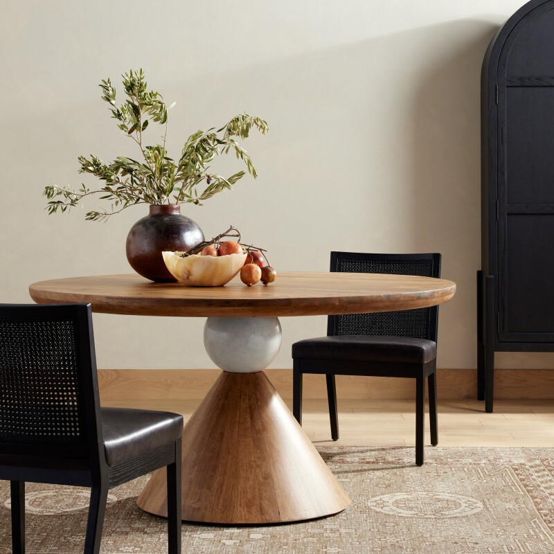 Bibianna Dining Table - 224556-002 224556002