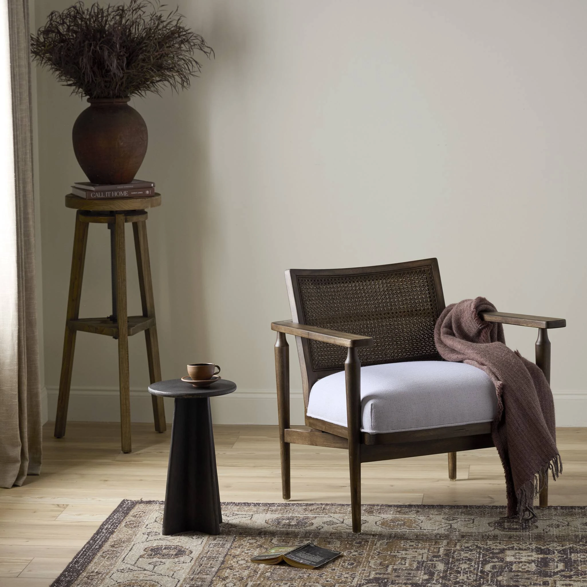 Xavier Chair - 229360-007 229360007